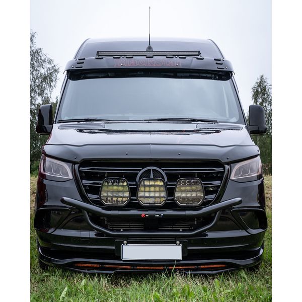 Exceptionally stylish, 7" additional light with a wonderful combination light beam and two different power modes, which also includes a two-color parking light. The perfect light to tame the half-yearly darkness! Measured light output 7783 lm, range 648 m @ 1 lux. - Image 4